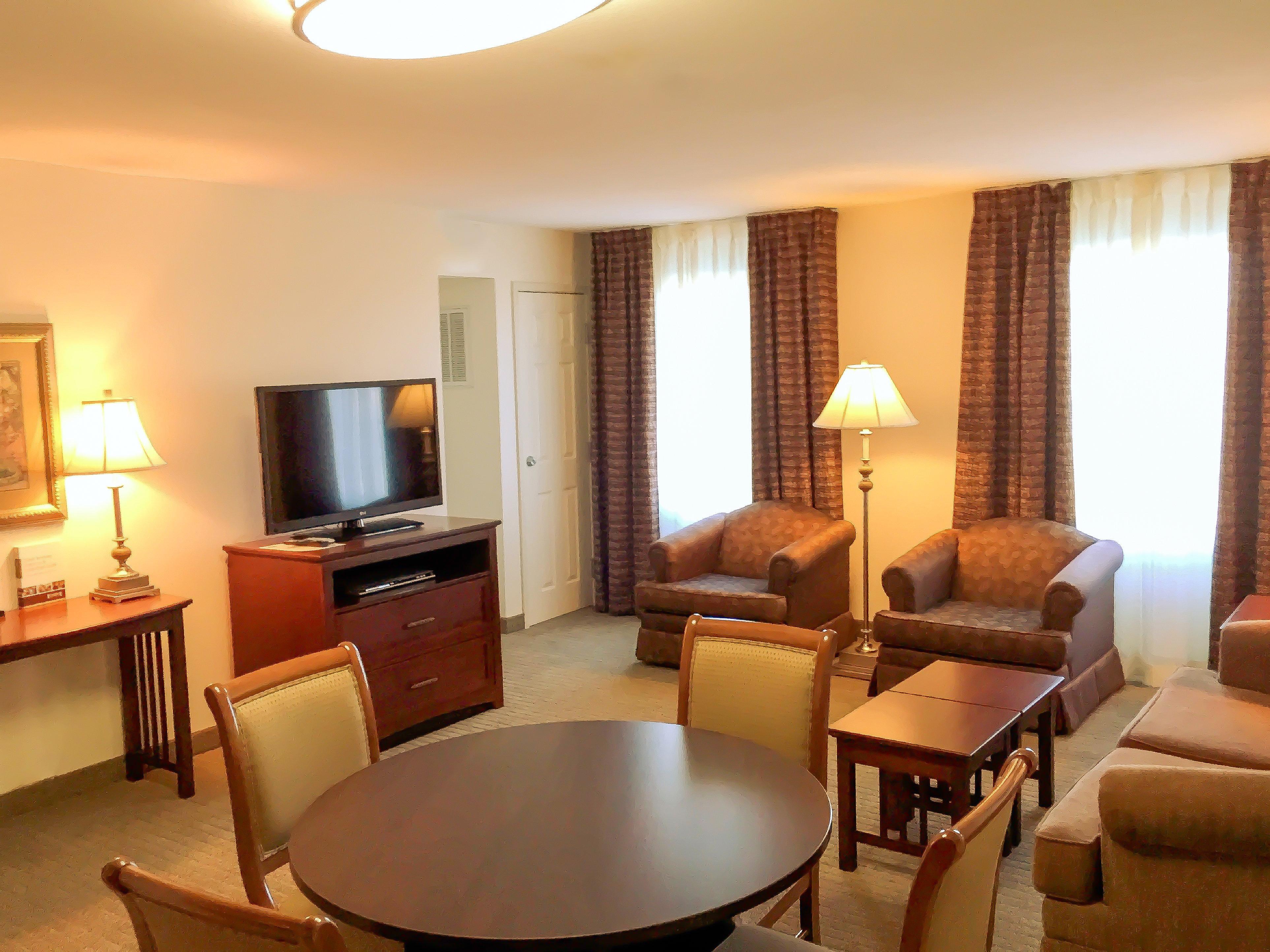 Staybridge Suites Detroit-Novi By Ihg Bagian luar foto