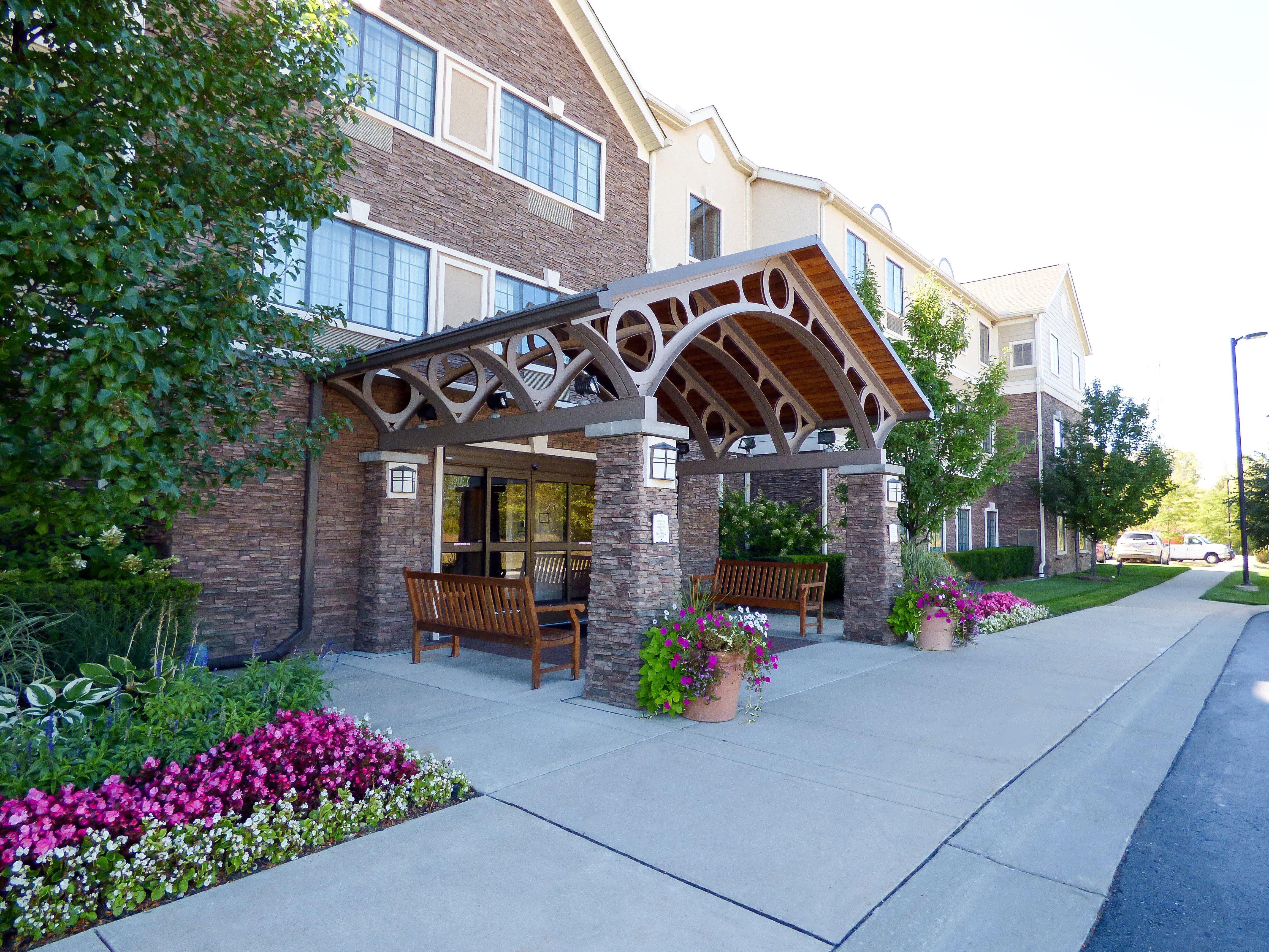 Staybridge Suites Detroit-Novi By Ihg Bagian luar foto