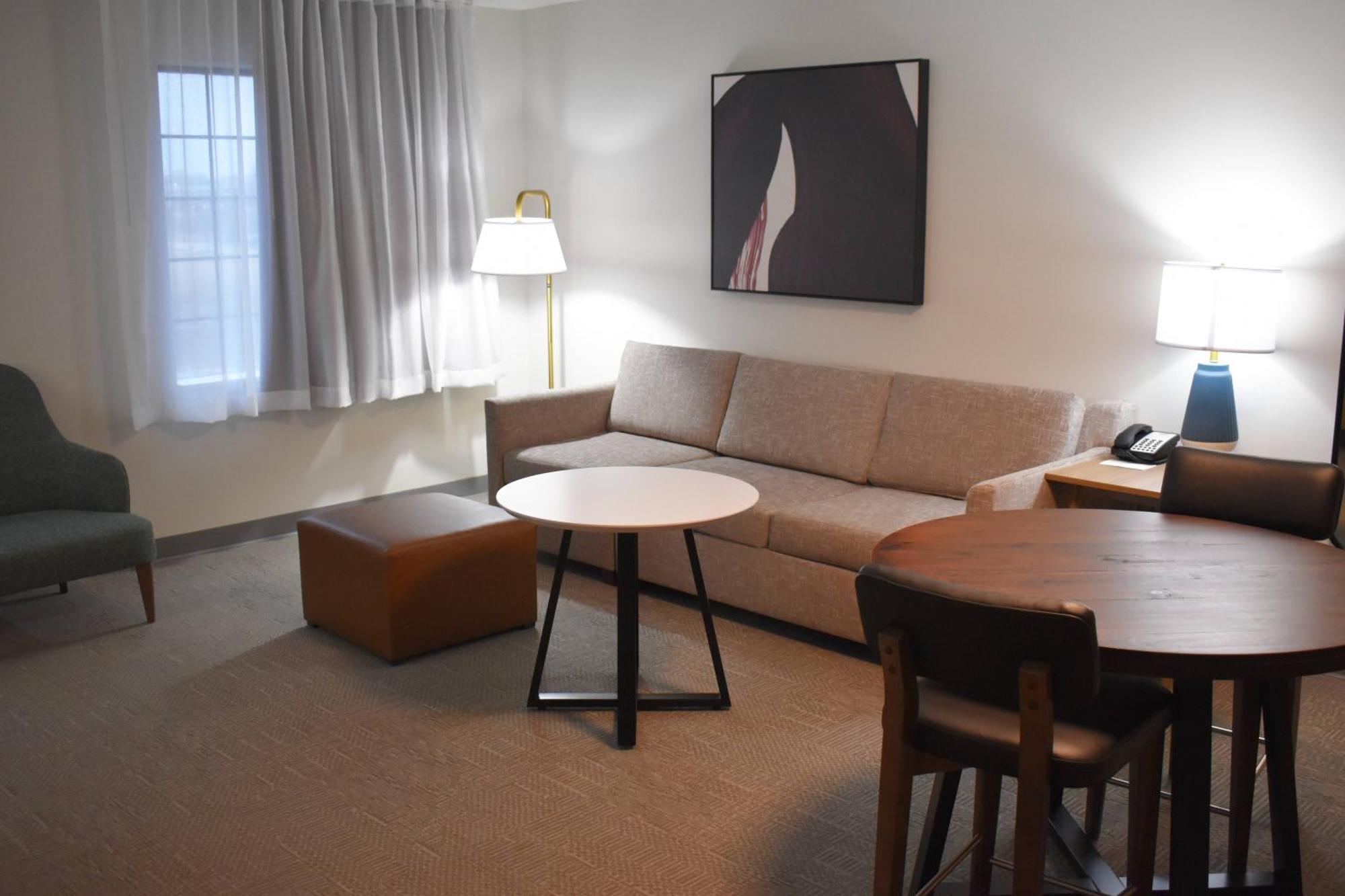Staybridge Suites Detroit-Novi By Ihg Bagian luar foto