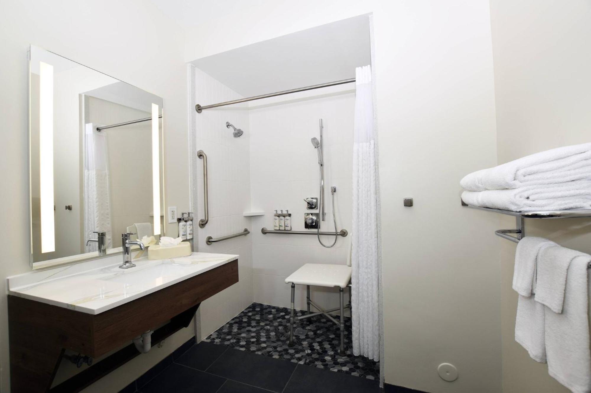 Staybridge Suites Detroit-Novi By Ihg Bagian luar foto