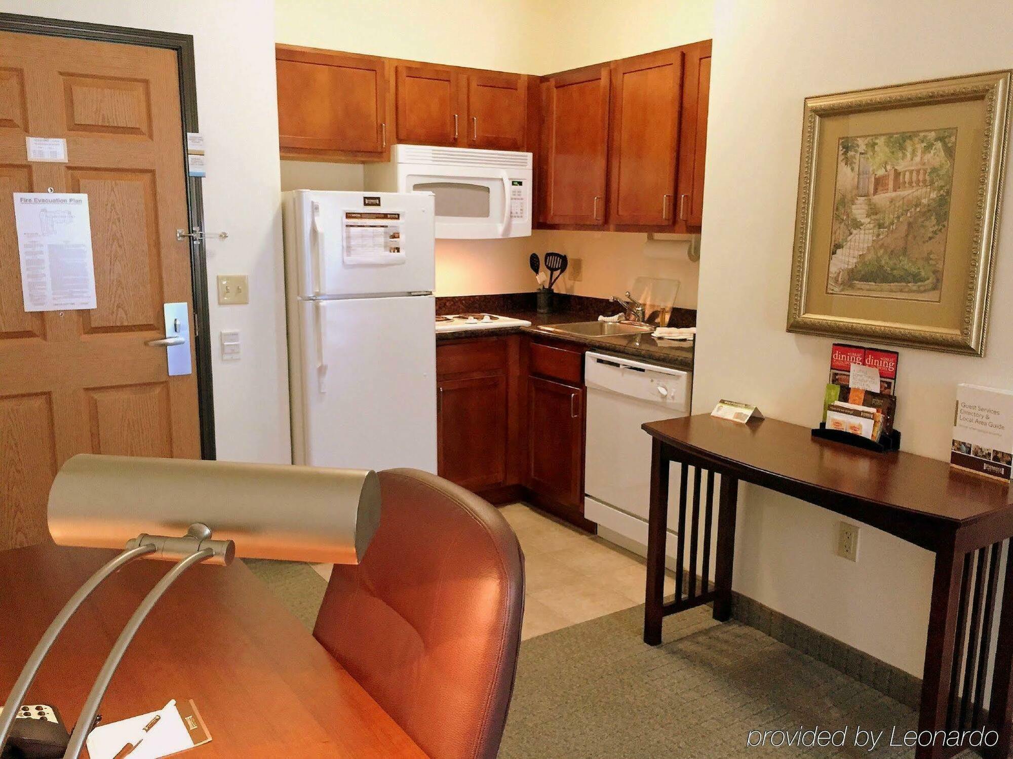 Staybridge Suites Detroit-Novi By Ihg Bagian luar foto